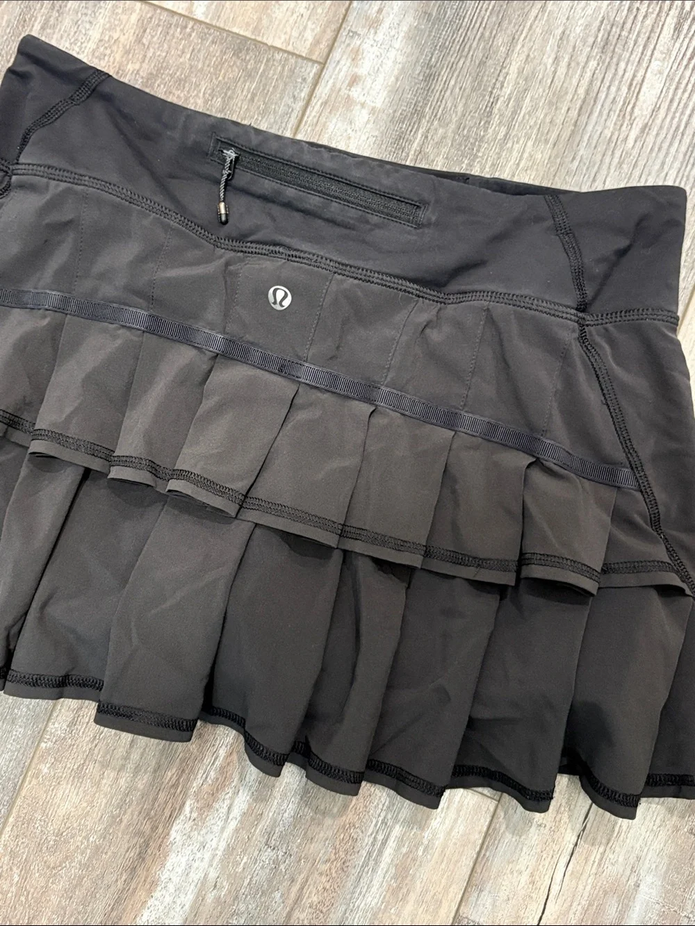 Lululemon Run Pace Setter Skirt/Skort in Black Size 6